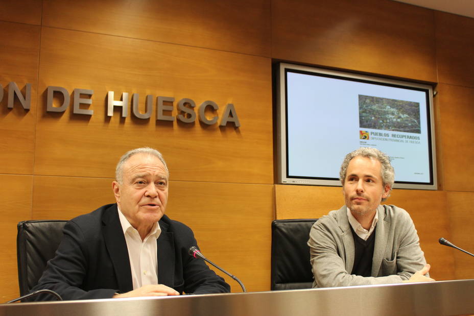 Miguel Gracia y Sixto Marín en la presentación del estudio