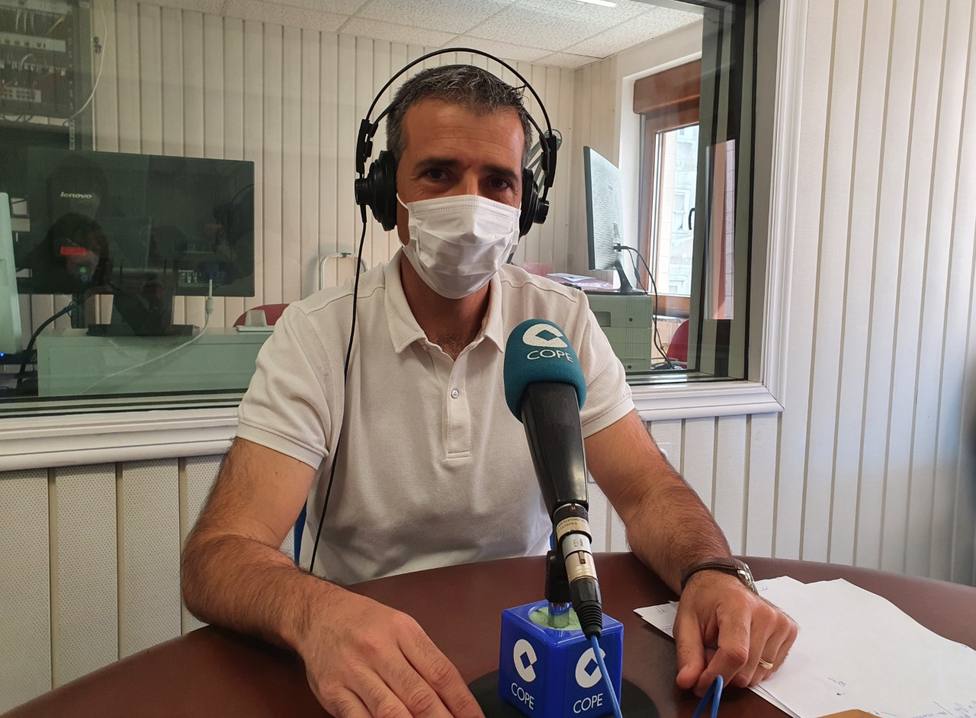 Fernando Suárez Barcia, alcalde de Ribadeo, en los estudios de COPE de la Costa
