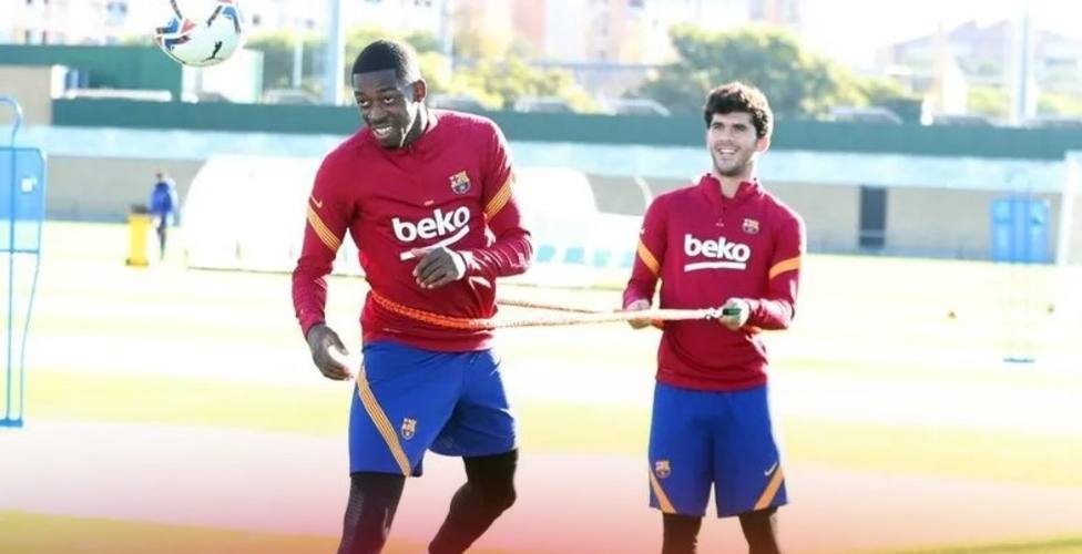 FÃºtbol.- El delantero del FC Barcelona Ousmane DembÃ©lÃ© regresa a los entrenamientos con el grupo