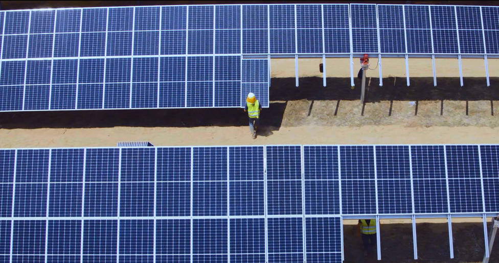 Un curso gratuito en Cáceres forma para empleo en sector fotovoltaico