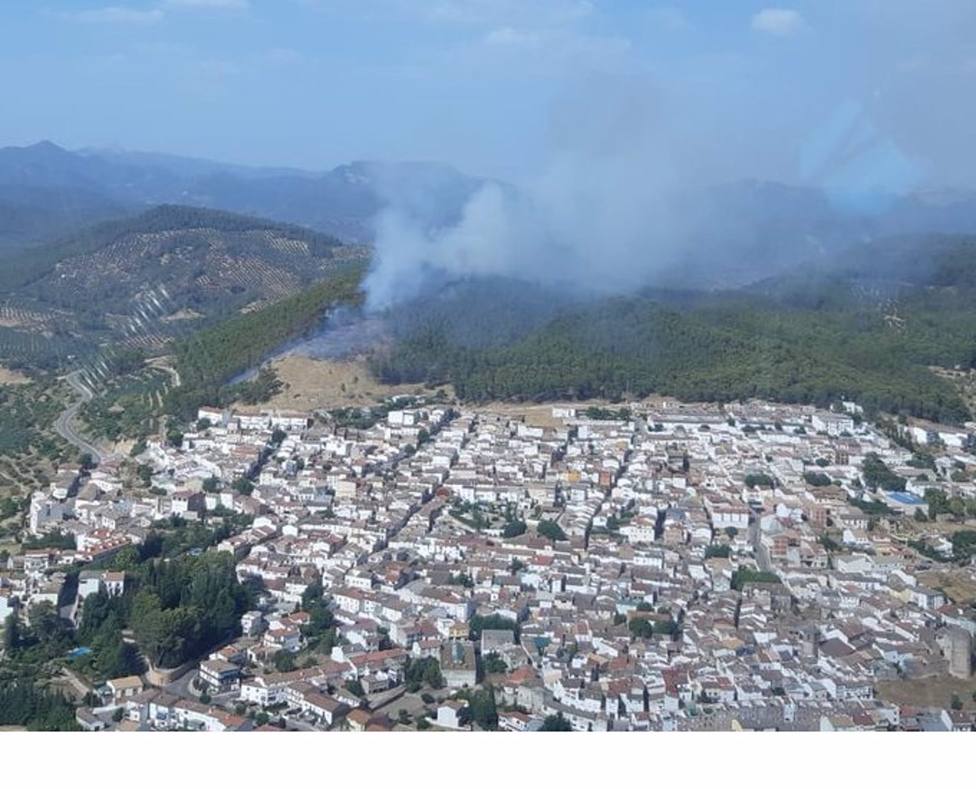 El Infoca da por controlado el incendio en el municipio jiennense de Siles