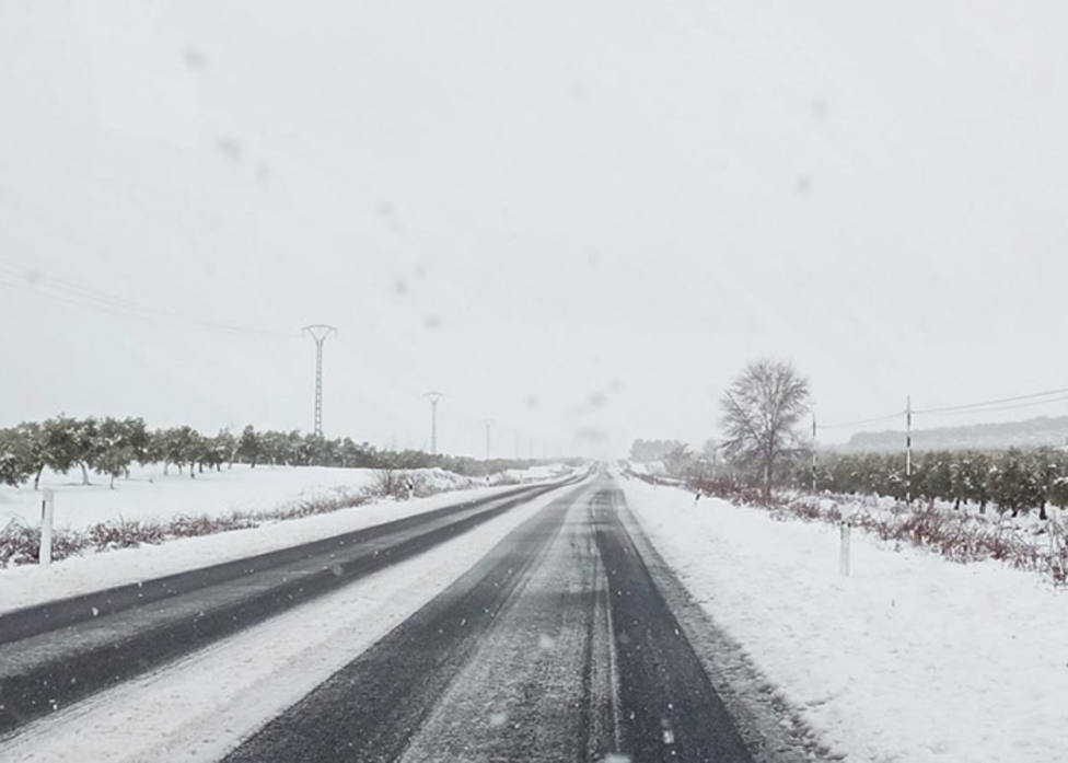 Once rutas escolares canceladas y 107 alumnos afectados en Albacete y Cuenca por hielo y nieve