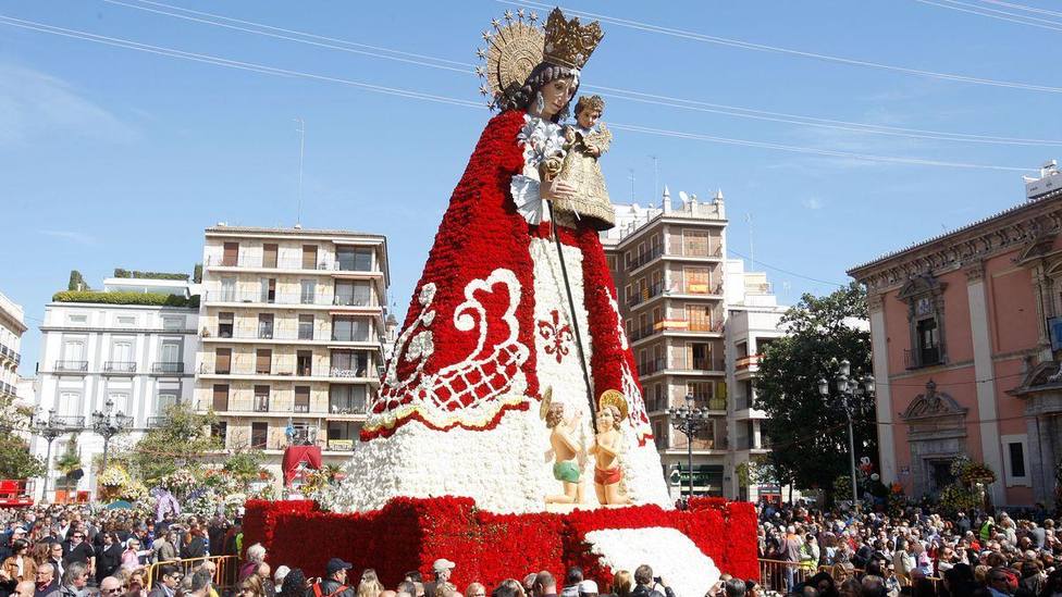 El manto de la Ofrenda a la Virgen de los Desamparados, al Guinness World Records