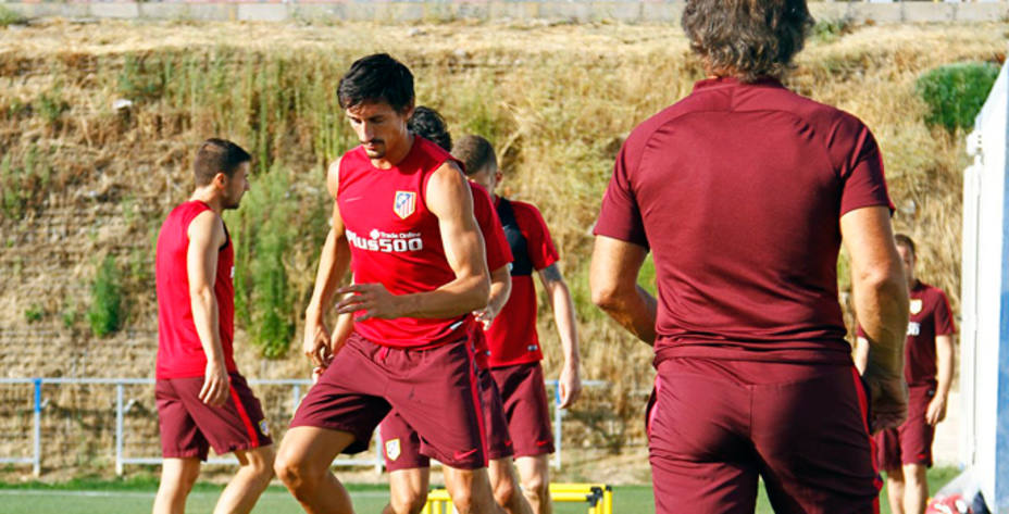 Savic fue uno de los jugadores que han vuelto al trabajo del Atlético (FOTO - @Atleti)