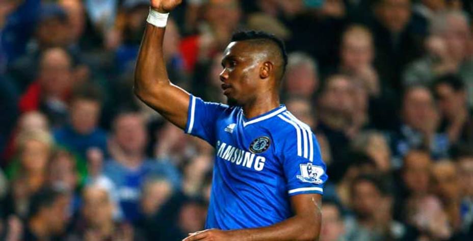 Etoo celebra el primer gol del Chelsea. (Reuters)