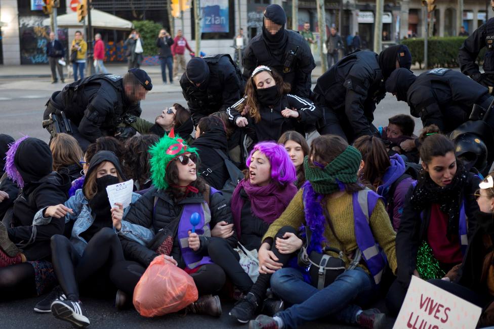 La huelga registra poco seguimiento en Cataluña salvo en las universidades