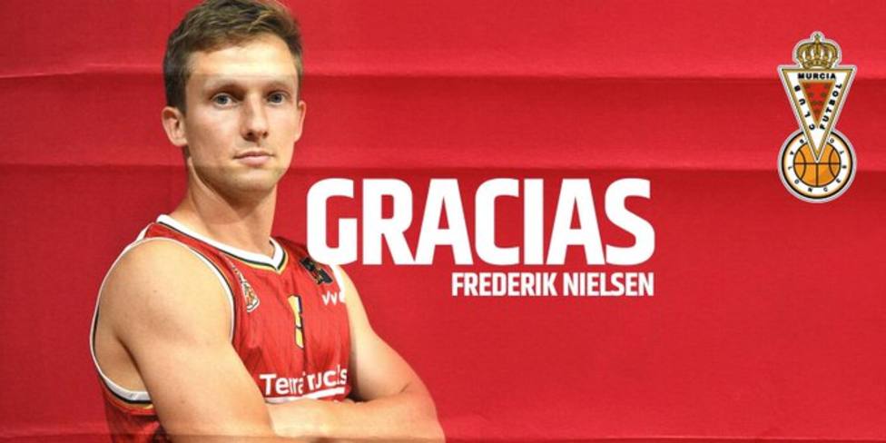 El base danés Frederik Nielsen abandona el Real Murcia baloncesto tras dos años