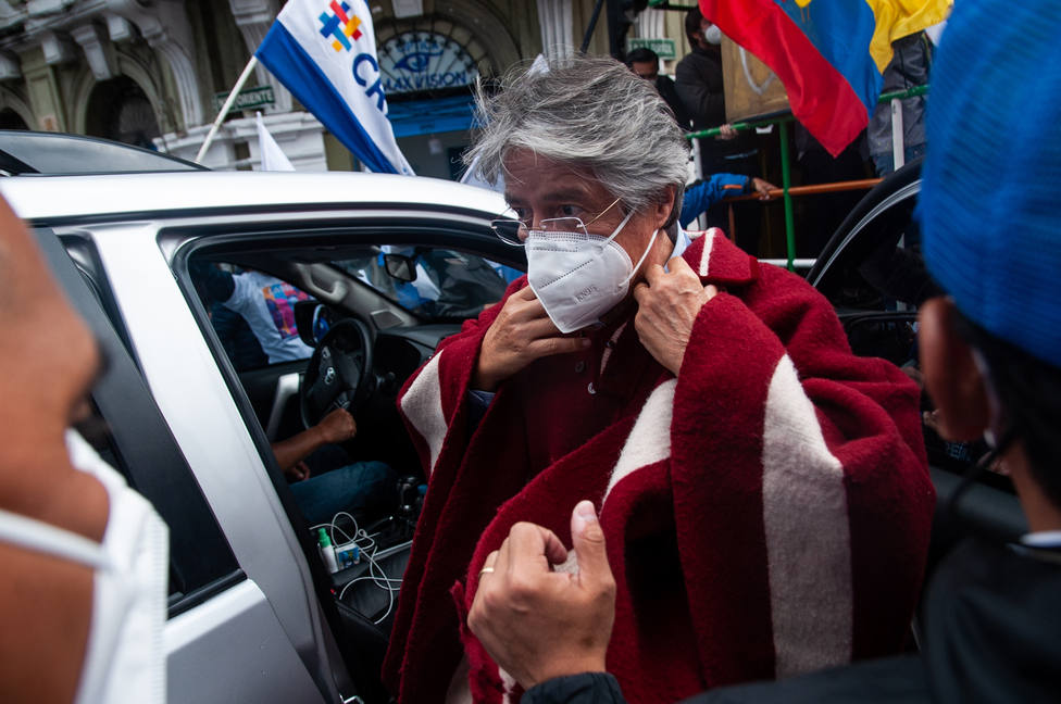 Guillermo Lasso se da por vencedor y dice es un día histórico para Ecuador