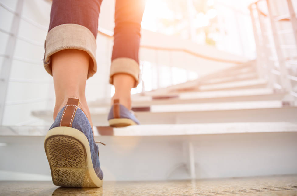 Subir escaleras ofrece importantes beneficios cardiovasculares y musculares a los pacientes cardíacos
