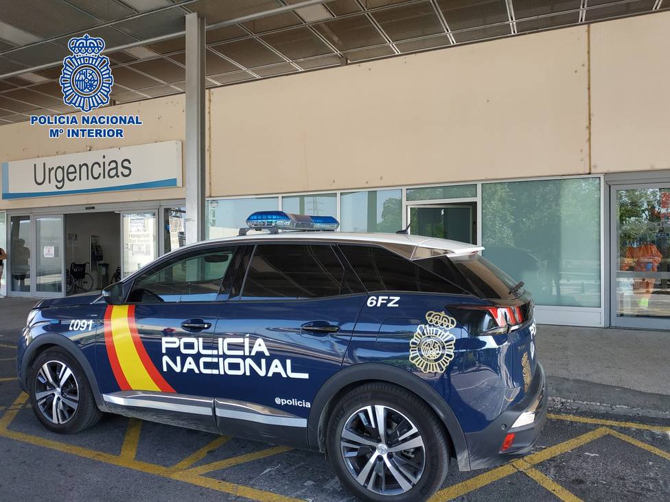 Agentes de la Policía Nacional en Logroño salvan la vida a un bebé de 2 años que no respiraba