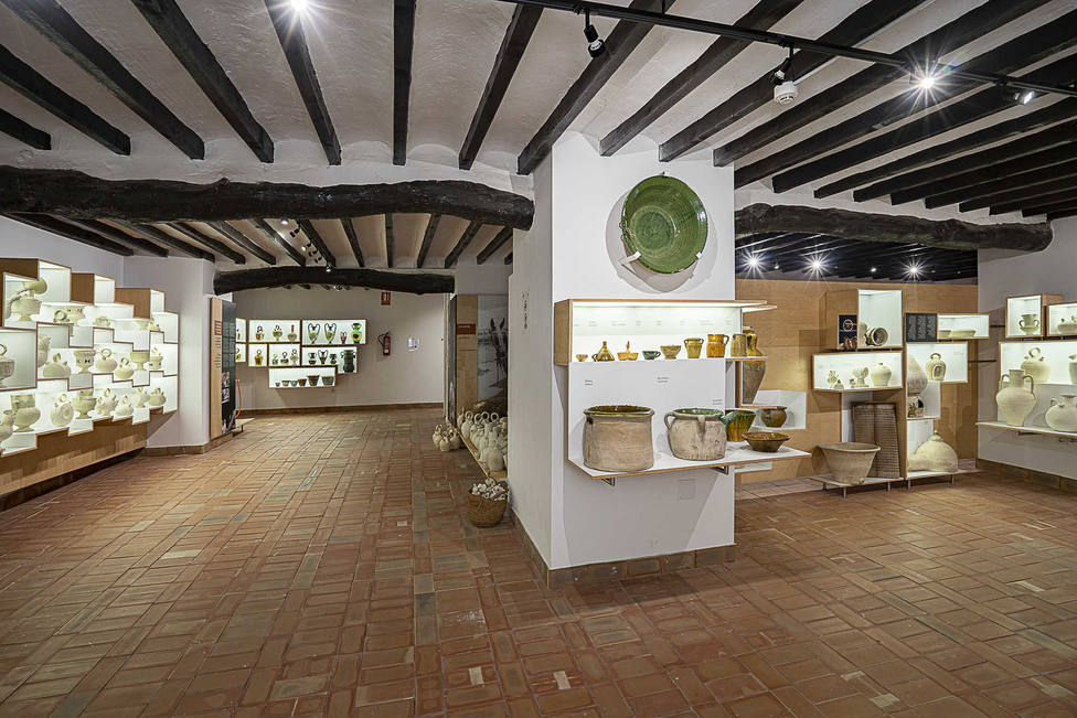 El Gil-Albert inaugura un ciclo sobre los museos locales para divulgar el patrimonio cultural de Alicante