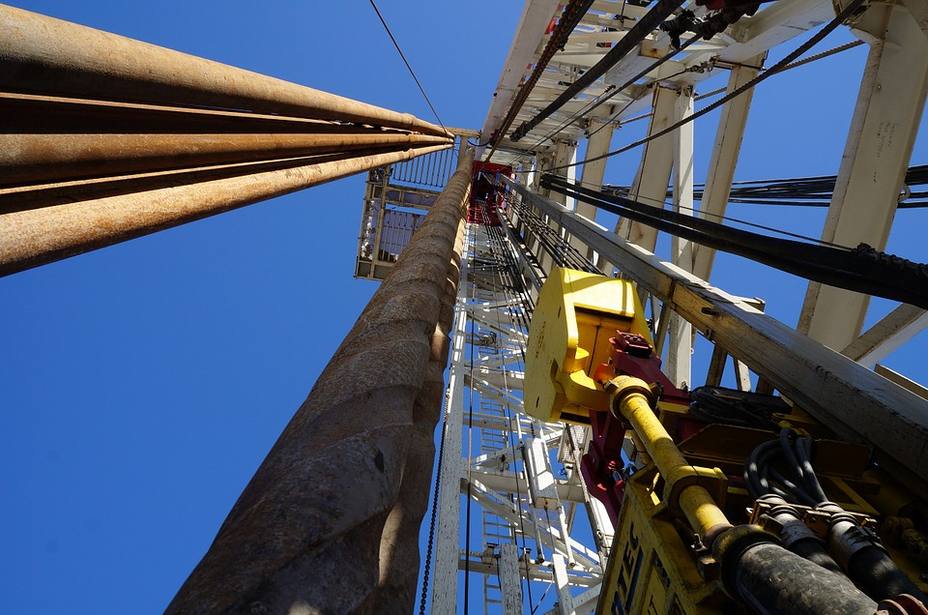 Repsol vende su 20% de Gas Natural al fondo CVC