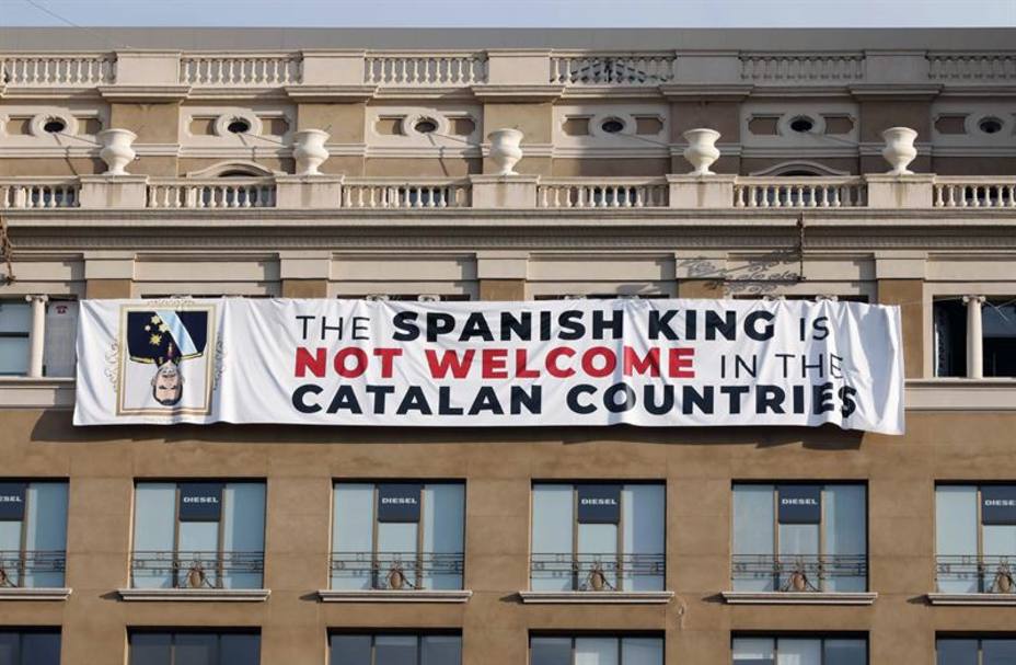 Pancarta contra el Rey, Cataluña