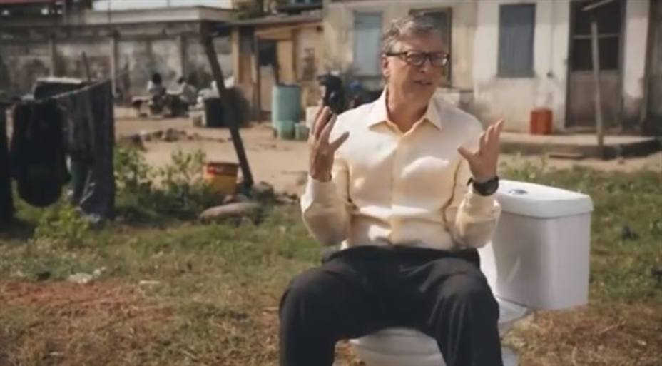 Bill Gates revoluciona las redes con su nueva apuesta, un wáter sin agua ni alcantarillado
