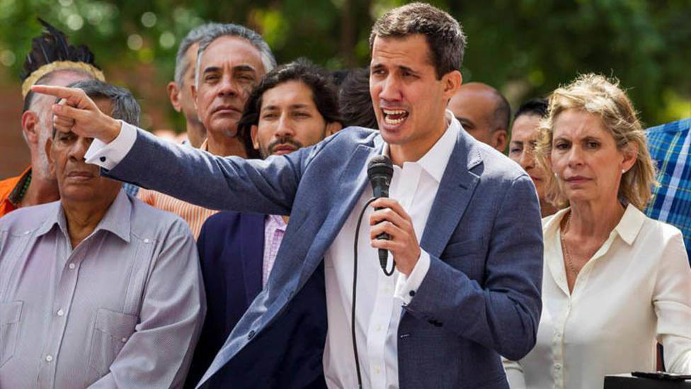 Guaidó ordena al Ejército que permita la entrada de la ayuda humanitaria en Venezuela