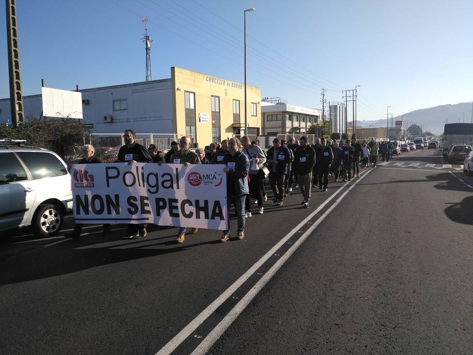 Marcha de los trabajadores de Poligal por la avenida do Mar