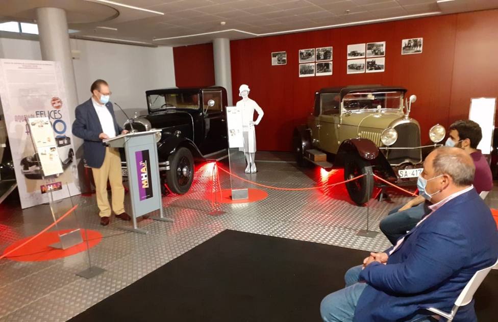 Presentación de la exposición sobre los automóviles de los años 20