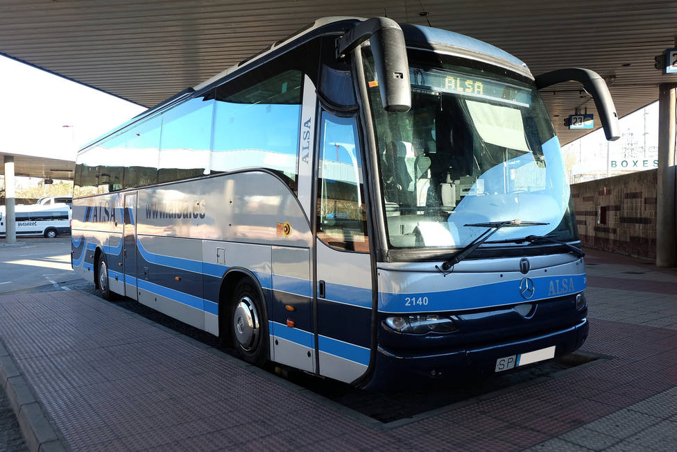Foto de archivo de un autobús de la empresa ALSA - FOTO: Europa Press
