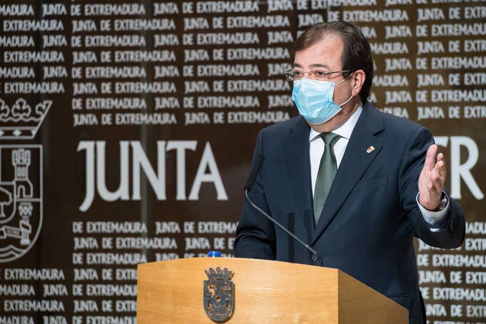 Guillermo Fernández Vara, presidente de Extremadura, en rueda de prensa. Foto: Juntaex