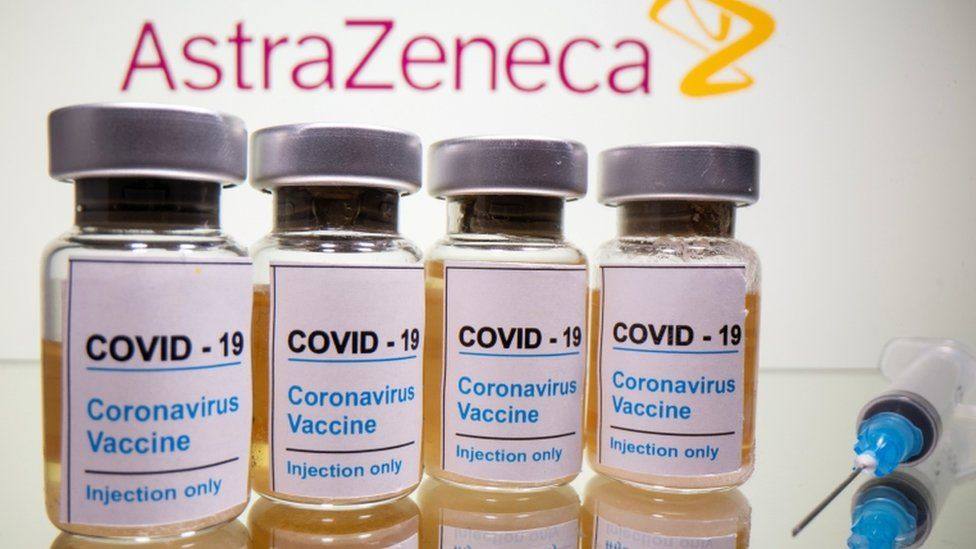 Mezclar o no mezclar vacunas: las dudas que arroja la posible solución motivada por AstraZeneca