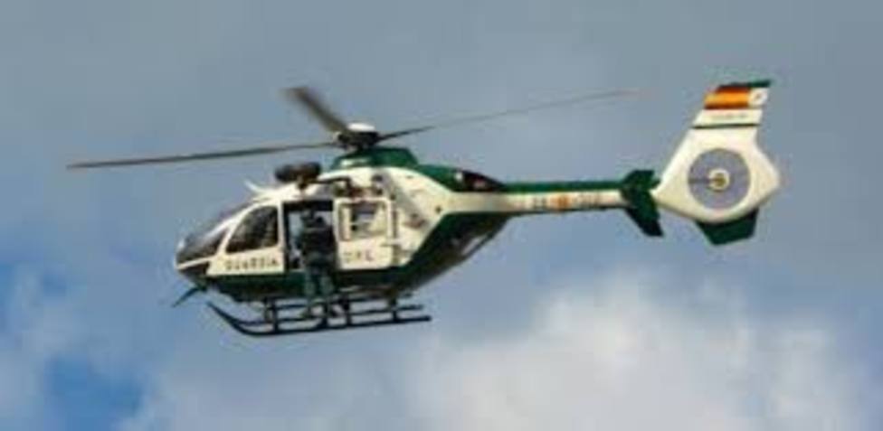 Un helicóptero de la Guardia Civil se suma desde este lunes al dispositivo de búsqueda