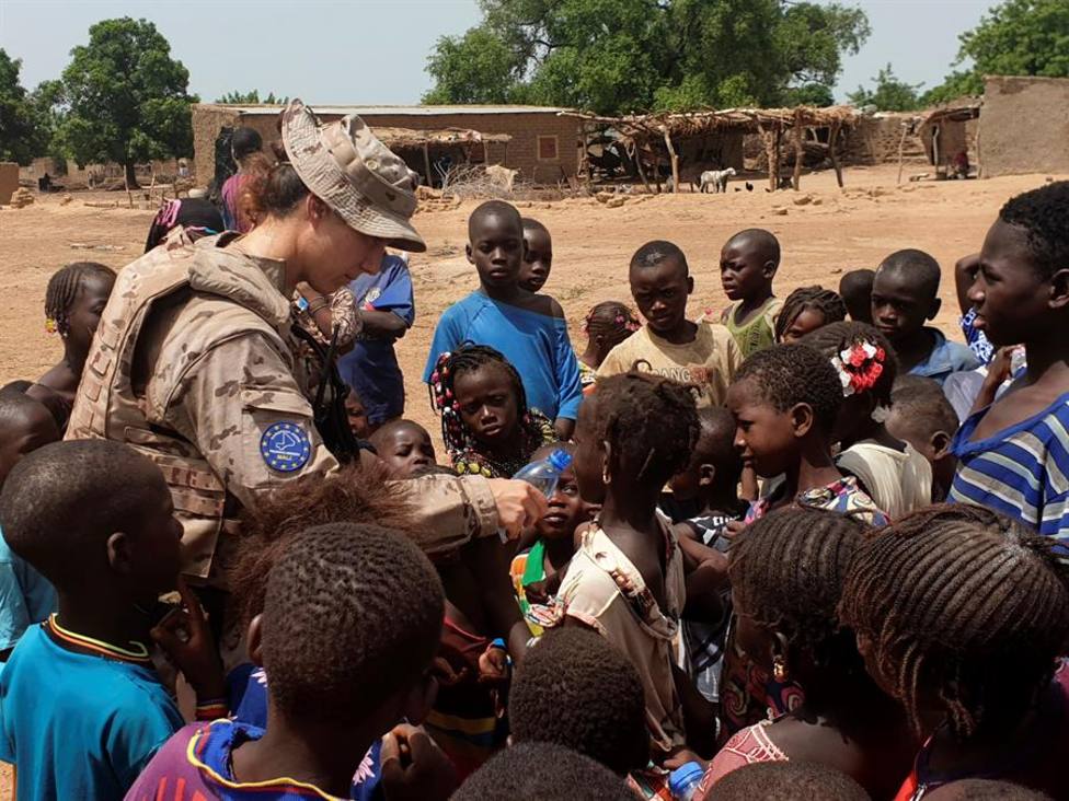Una de las soldados españolas en el destacamento de Mali