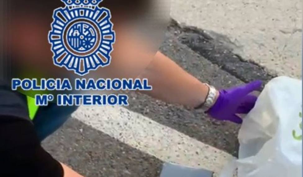 Alicante.- Sucesos.- Detenido en Elche por transportar camuflados 4,2 kilos de cocaÃ­na en un vehÃ­culo adaptado