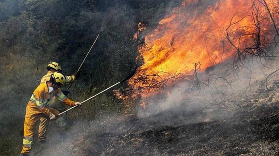 El Gobierno refuerza operativas para tratar de luchar contra los incendios