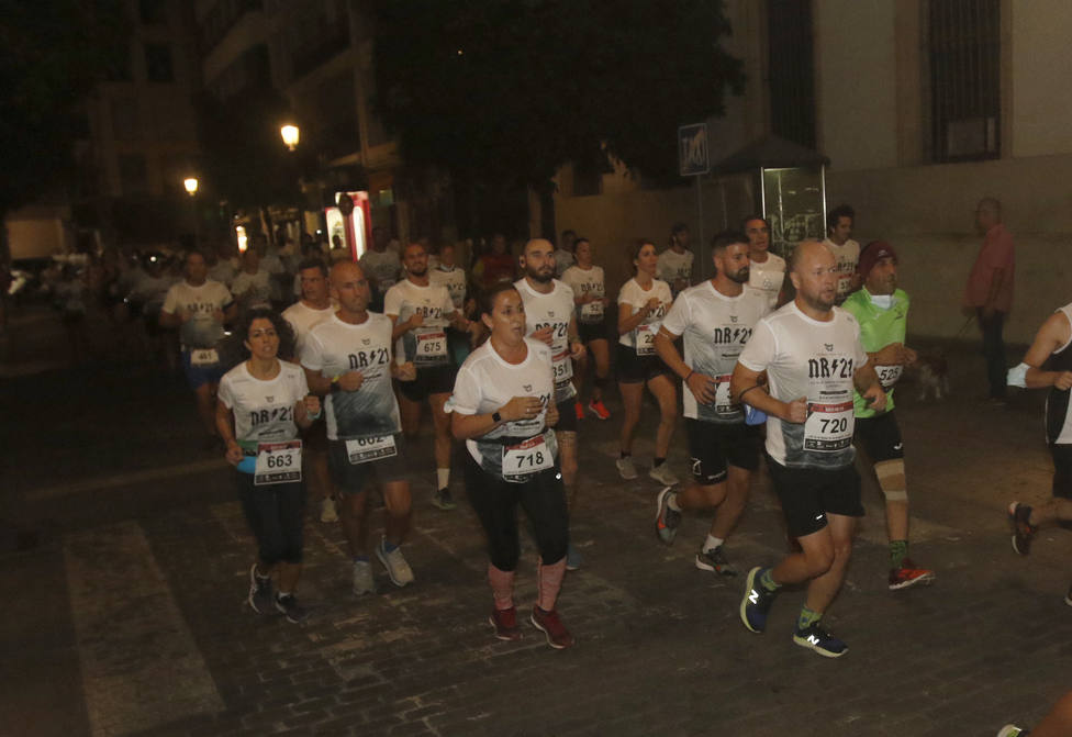 Mil runners se movieron por las calles de Córdoba al ritmo de la Night Running de Rock FM
