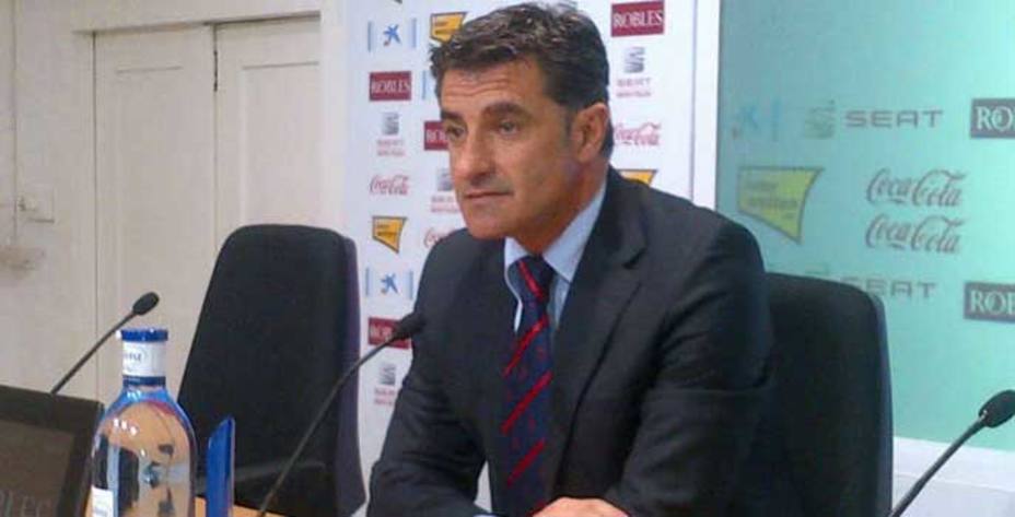 Míchel, entrenador del Sevilla