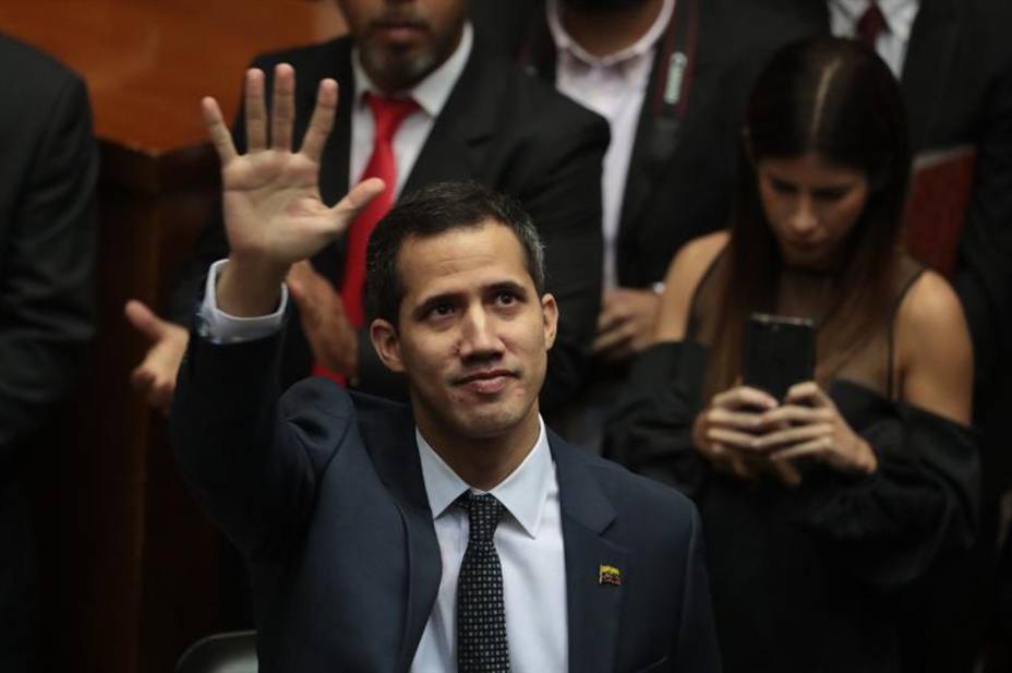 El Parlamento venezolano se declara en emergencia por la jura de Maduro