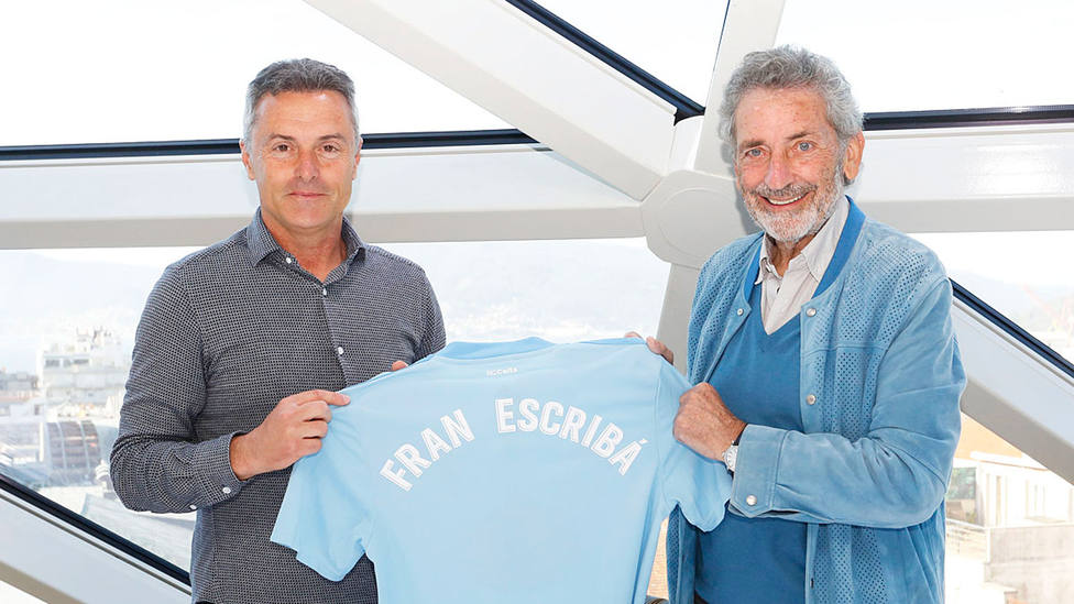 Fran Escribá, junto al presidente del Celta, Carlos Mauriño (FOTO: RC Celta)