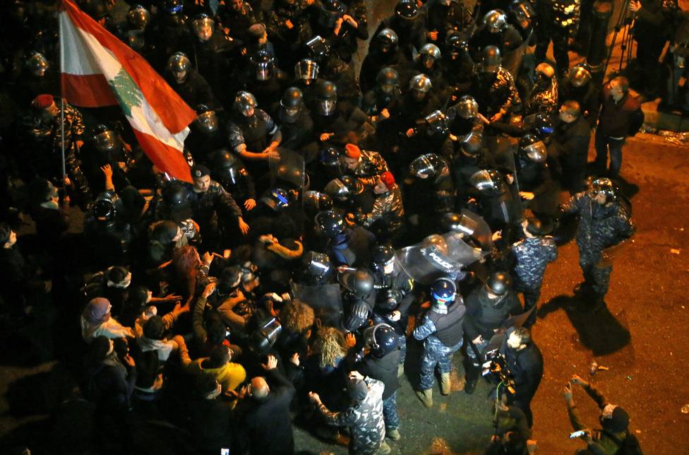Líbano.- Más de 220 heridos por enfrentamientos entre manifestantes y fuerzas de seguridad en Beirut