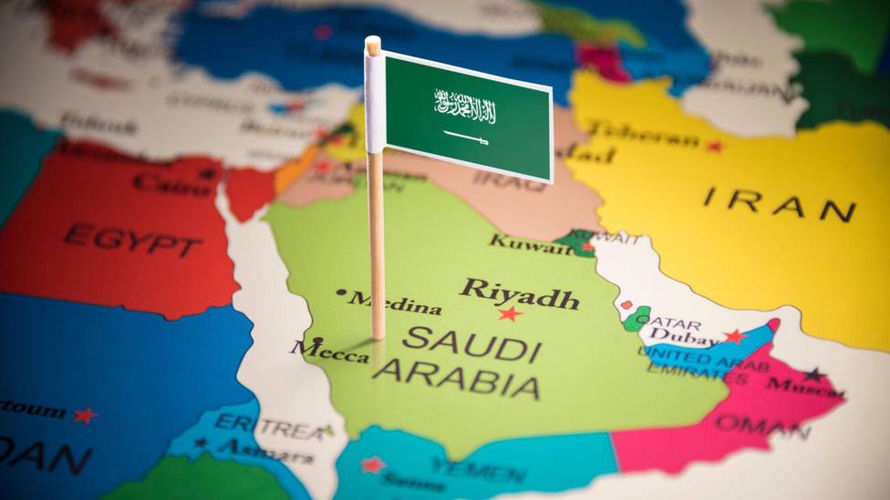 El trabajo por el que un español puede cobrar hasta 20.000 euros en Arabia Saudí