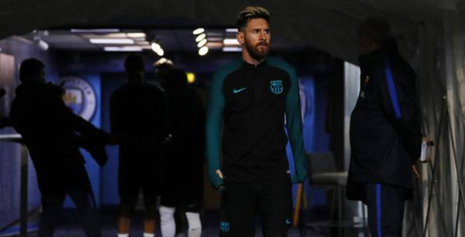 Messi, en el túnel de vestuarios del estadio del Manchester City