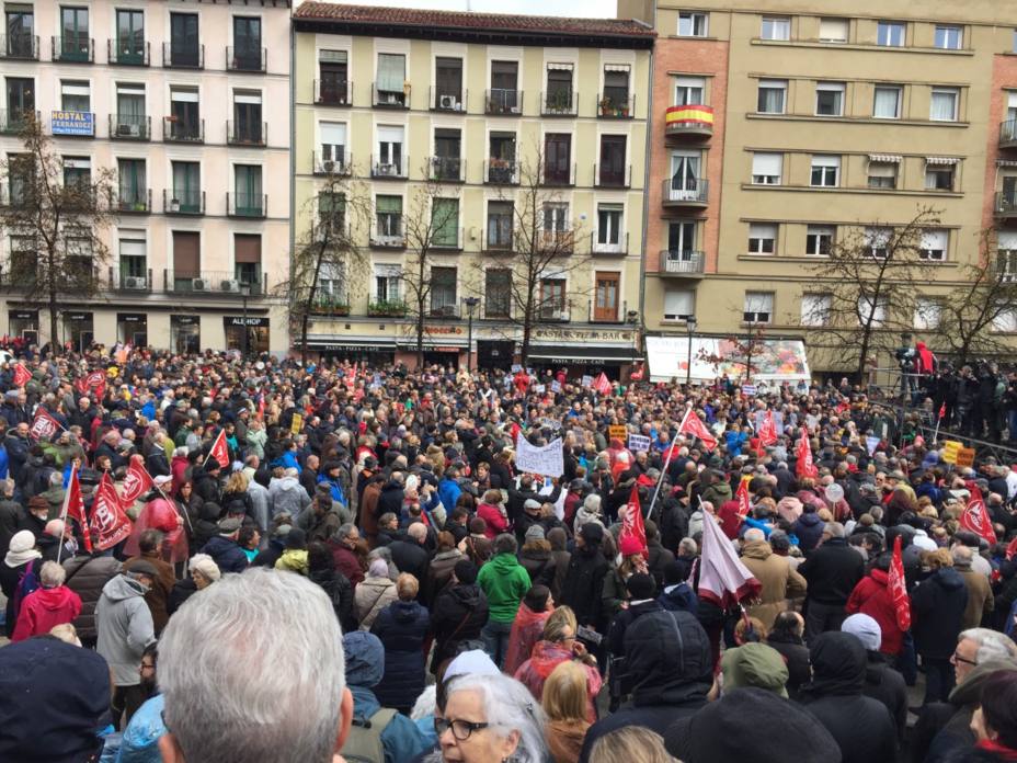 Miles de pensionistas por las calles de Madrid. 2