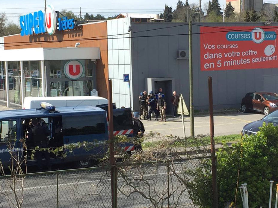Al menos un muerto en la toma de rehenes en un supermercado de Francia