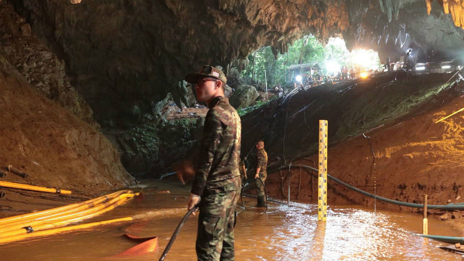 Trabajos de rescate en la cueva de Tailandia
