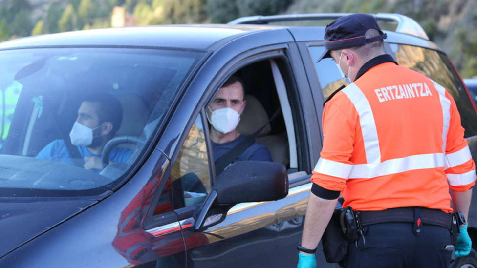 Descienden a 1.899 las multas por incumplir las restricciones en Euskadi durante el pasado fin de semana