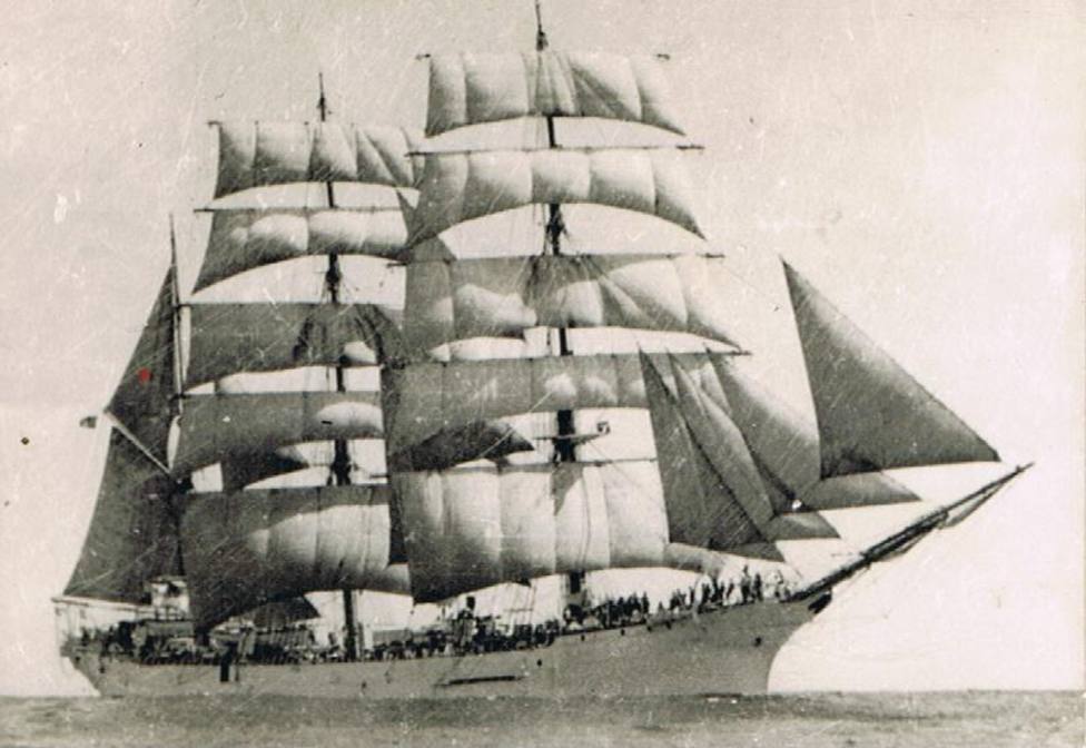 Foto de archivo del buque escuela “Galatea”