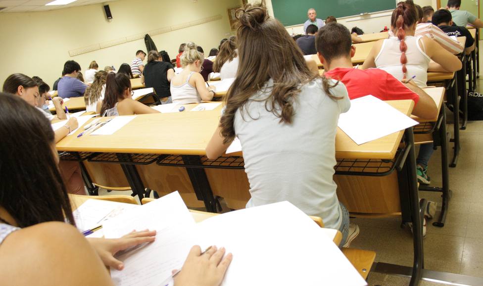 El debate sobre la EBAU: ¿Un examen igualitario para todos los estudiantes españoles?