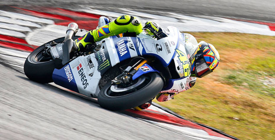 Rossi compartió con Pedrosa el mejor crono de este viernes en Sepang. Foto: MotoGP.