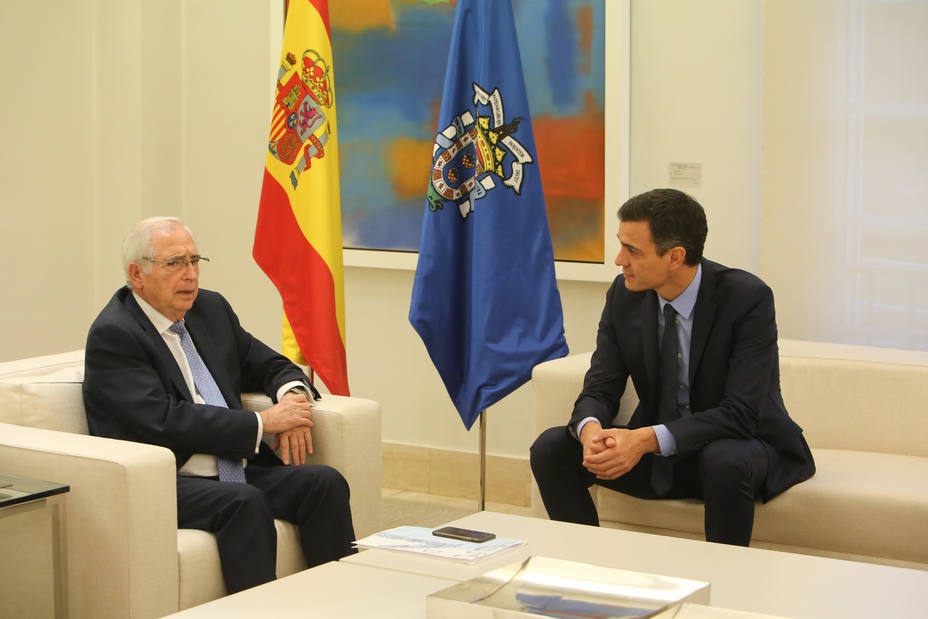 El presidente de Melilla rechaza el muro propuesto por Vox y pide contacto permanente con Marruecos en inmigración
