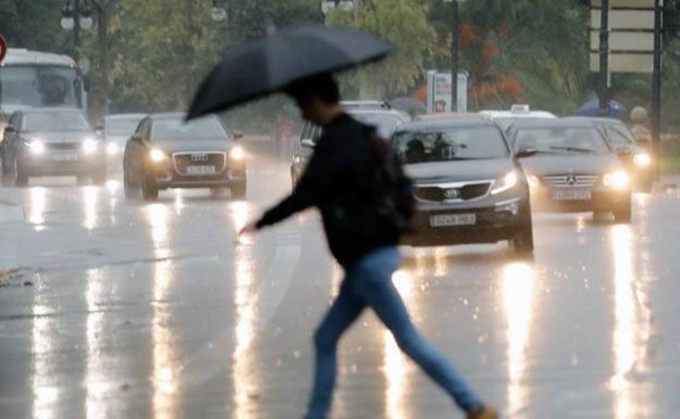 Las fuertes lluvias dejan sin luz a más de 20.000 personas en Cataluña