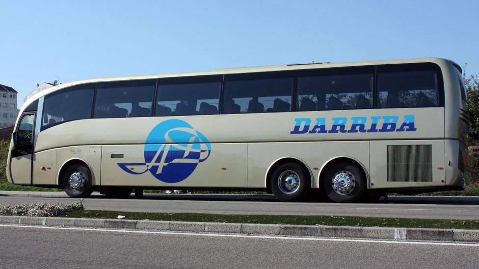 Bus de la empresa Autocares Darriba, de Muimenta