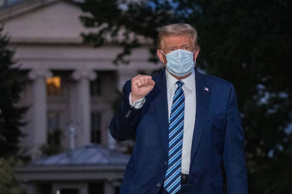 Trump returns to the White House after COVID hospital treatment