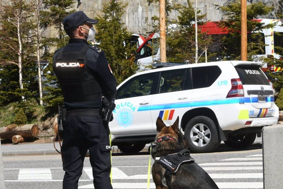 VÃ?DEO: PolicÃ­a y Guardia Civil se despliegan en Andorra dentro del dispositivo de seguridad de la Cumbre Iberoamericana
