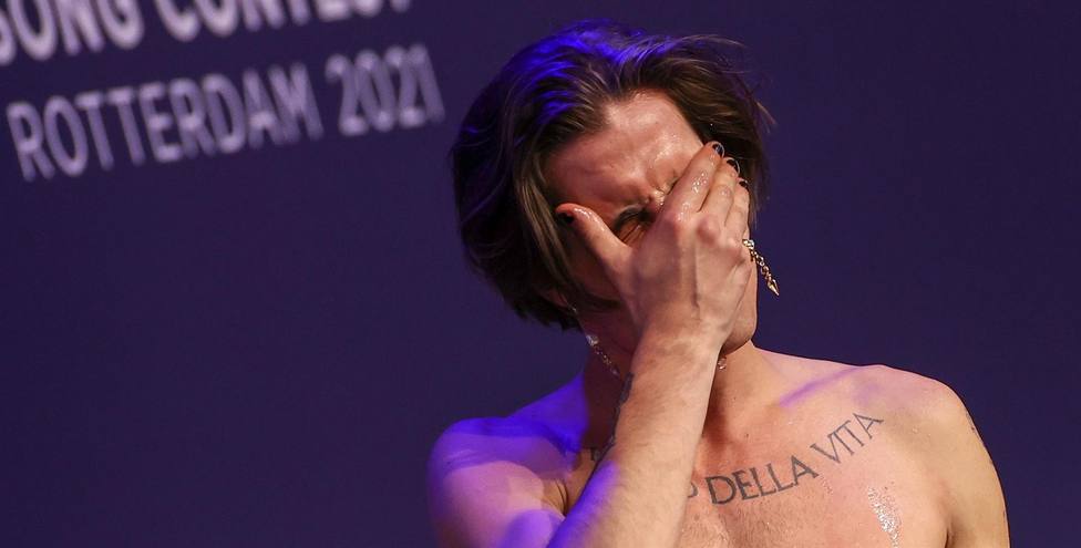 El cantante de Måneskin explica su gesto malinterpretado durante la final de Eurovisión