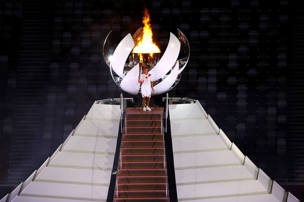 Naomi Osaka durante la ceremonia de inauguración de los Juegos de Tokio 2020
