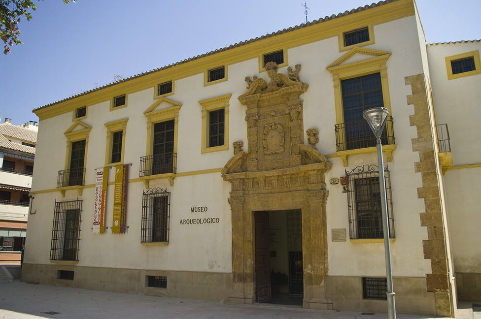 Museo Arqueológico acoge un curso de arqueología medieval de Sefarad